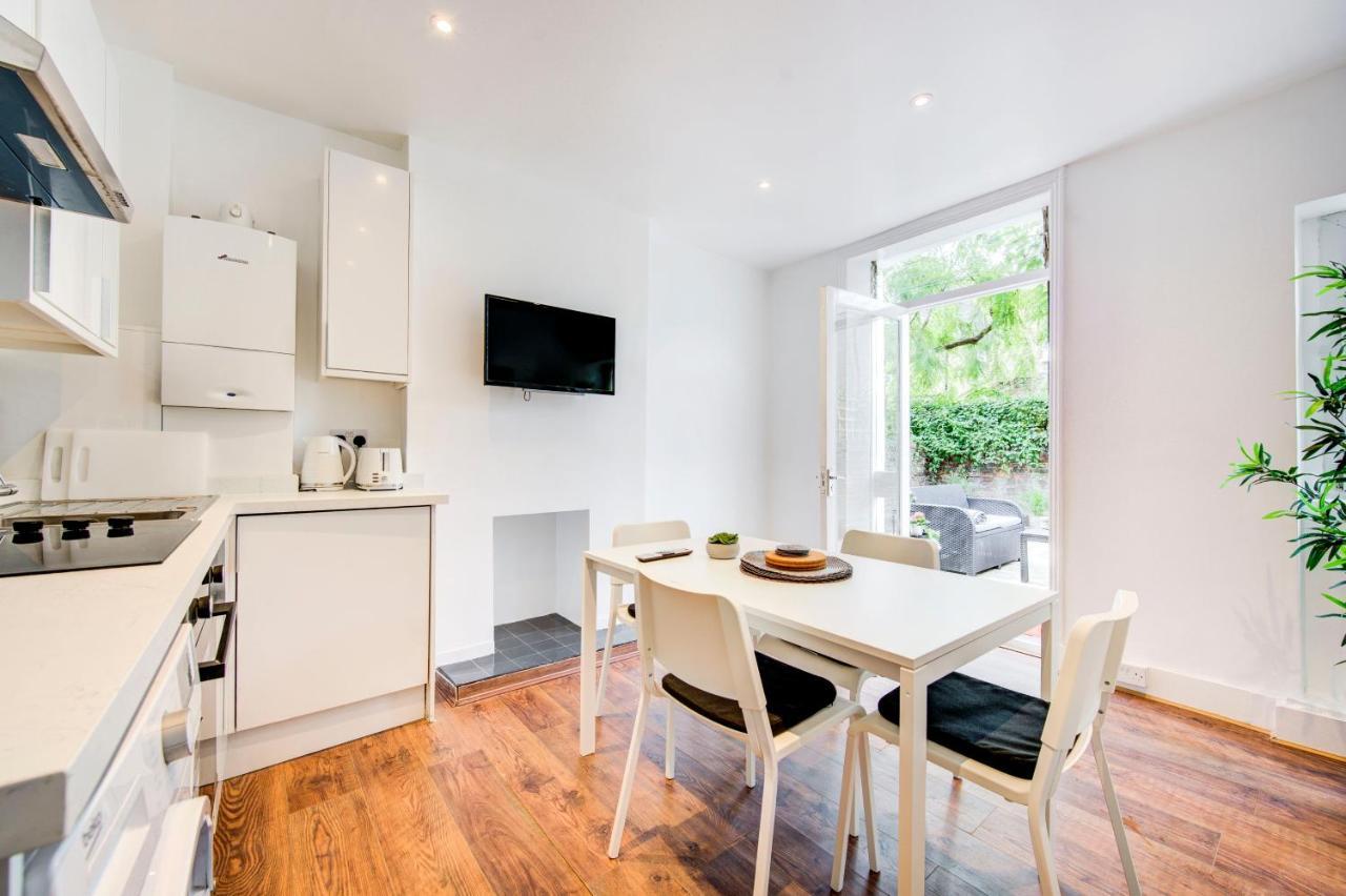 Beautuful 2 Bed In Apartment London