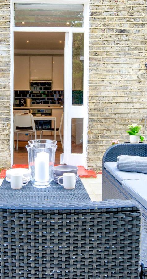 Beautuful 2 Bed In Apartment *