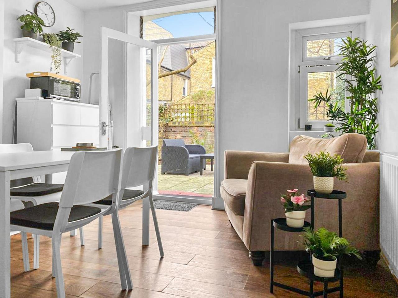 Apartment Beautuful 2 Bed In